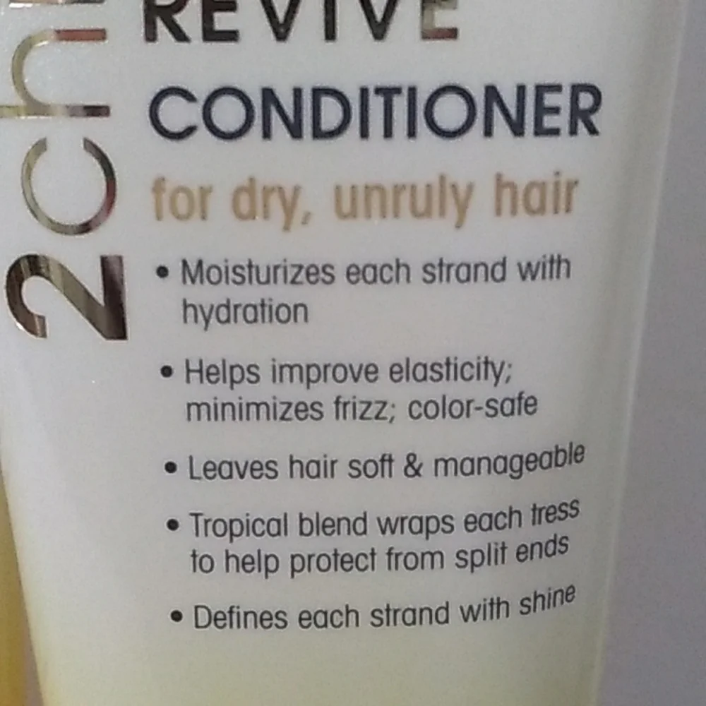 Giovanni 2Chic Ultra Revive 2 Hair Conditioners Pineapple And Ginger Bundle Of 2
